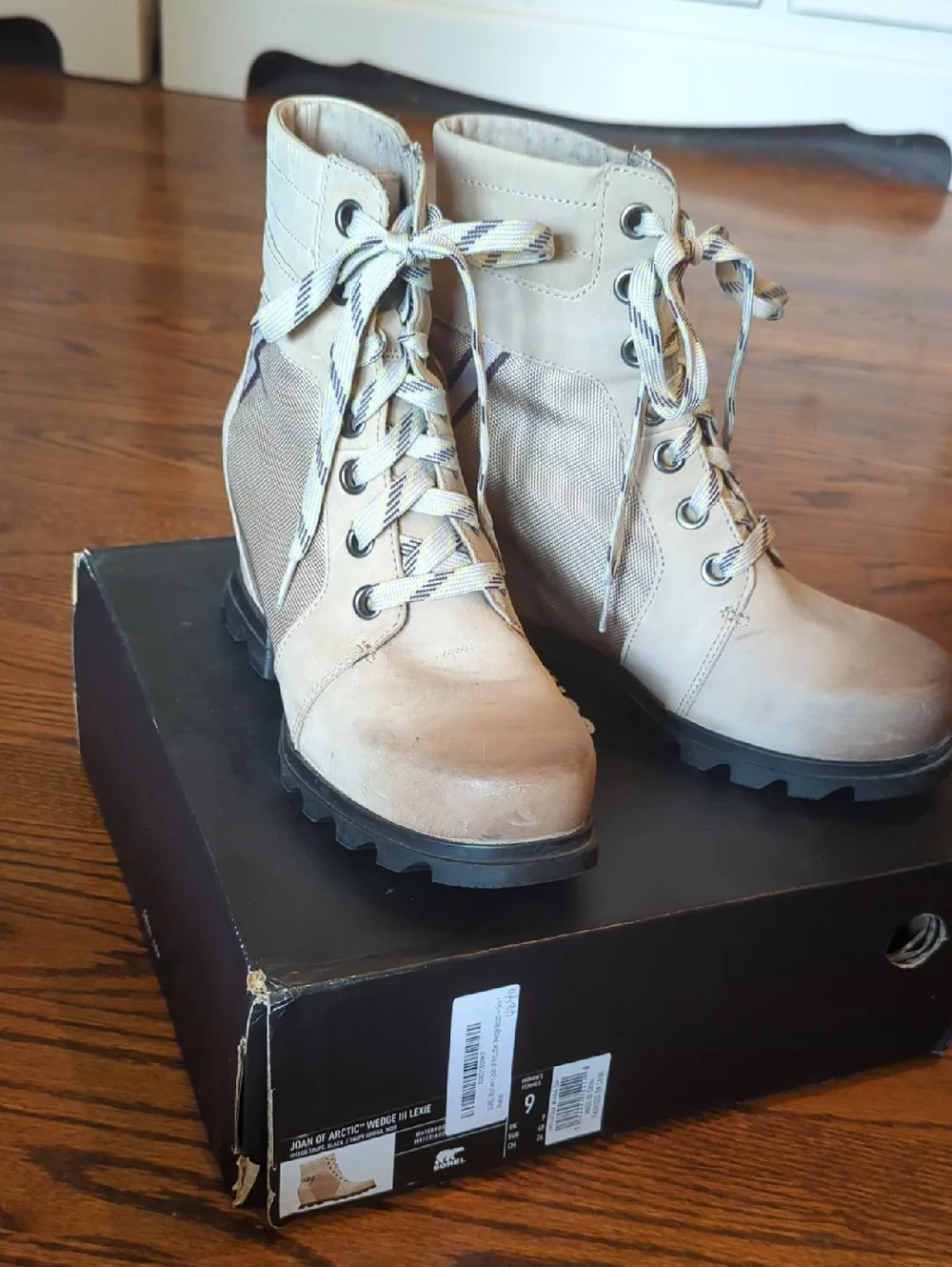 Sorel Joan Of Arctic Wedge III Lexi Waterproof Hiker Boots Taupe Neutral Sz 9